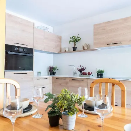 Cosy 7 Pers A Saint-lary Avec Balcon, Parking Et Navette Gratuite - Fr-1-296-332 شقة *