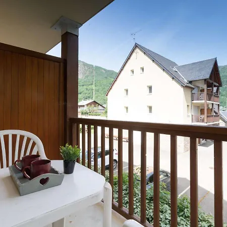 Cosy 7 Pers A Saint-lary Avec Balcon, Parking Et Navette Gratuite - Fr-1-296-332